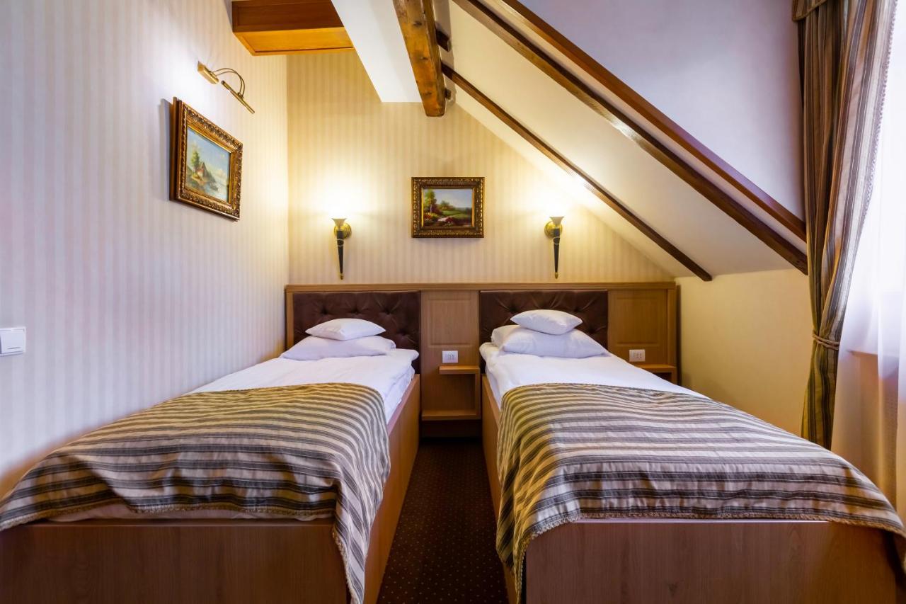 Hotel Am Ring ซีบิว ภายนอก รูปภาพ