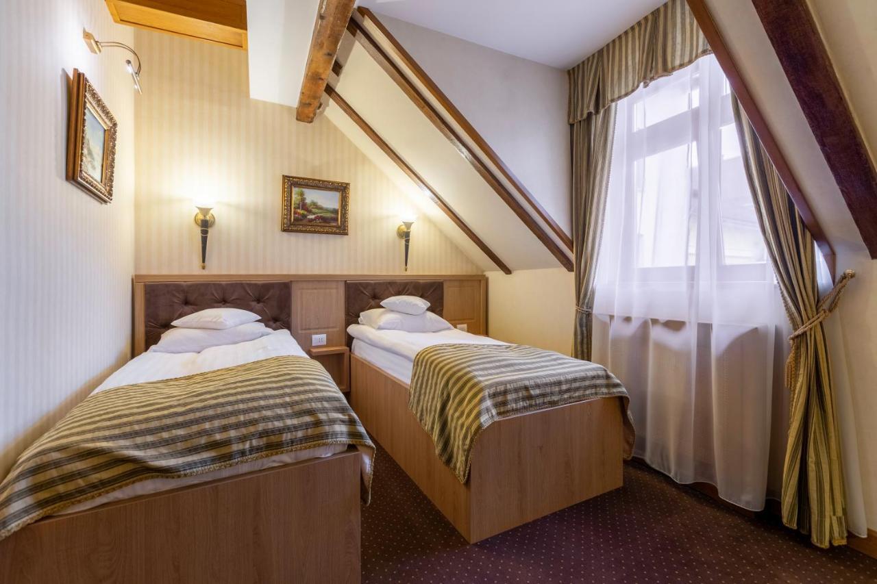 Hotel Am Ring ซีบิว ภายนอก รูปภาพ